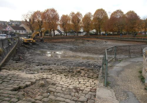 Curage de l'étang de Viarmes